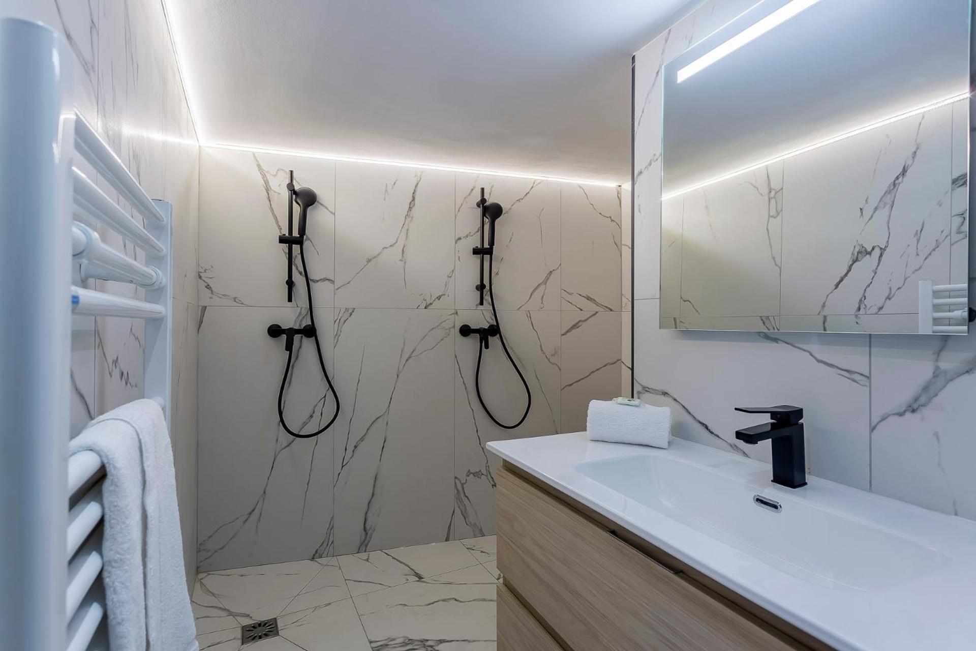 Suite Romantique Balneo Centre Λυών Εξωτερικό φωτογραφία